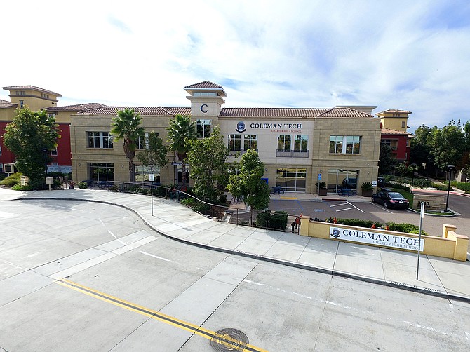 aero court