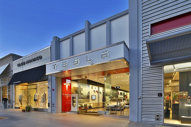 Tesla’s Santa Monica Shop Sells for $15.6M | Los Angeles Business Journal