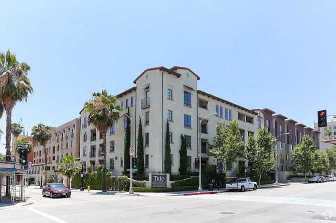 Apartment Deal Linked To Chinese Food Chain Los Angeles Business Sold Off Trio Apartments In Pasadena