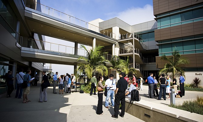 Student club day drew visitors to the courtyard of UC San Diego’s Rady School of Management. Photo courtesy UC San Diego.