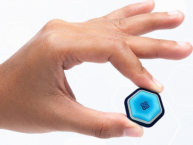 Biolinq’s wearable glucose monitoring patch incorporates a microarray of independent electrochemical biosensors.